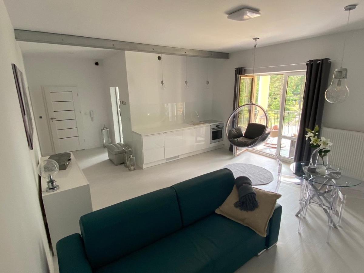 Przytulny Apartament Z Kominkiem Przy Jeziorze 博尔内苏利诺沃 外观 照片