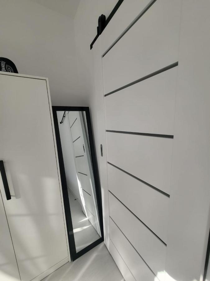 Przytulny Apartament Z Kominkiem Przy Jeziorze 博尔内苏利诺沃 外观 照片