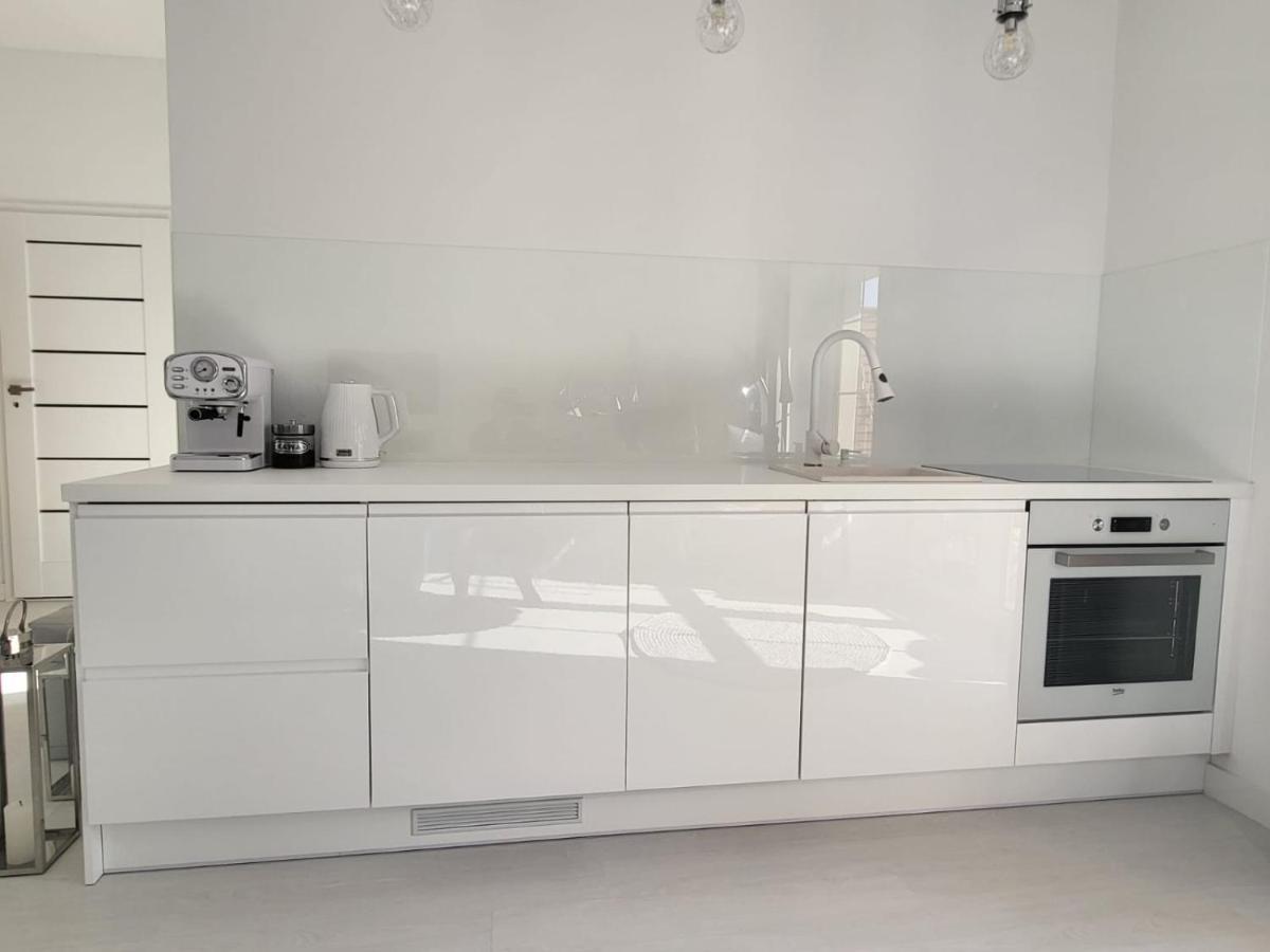 Przytulny Apartament Z Kominkiem Przy Jeziorze 博尔内苏利诺沃 外观 照片